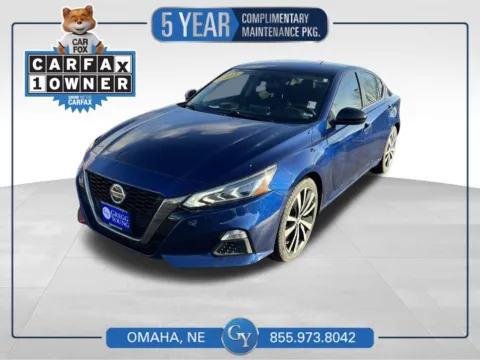Blue 2021 Nissan Altima 2.5 SR for sale in Omaha, NE