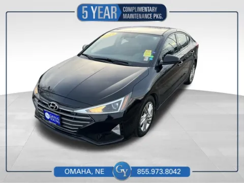 Black 2019 Hyundai Elantra SEL for sale in Omaha, NE
