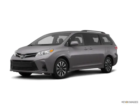 Red 2018 Toyota Sienna XLE for sale in Omaha, NE
