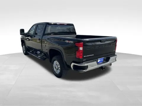 More photos of 2024 Chevrolet Silverado 2500HD LT at Gregg Young Chevrolet of Omaha, NE