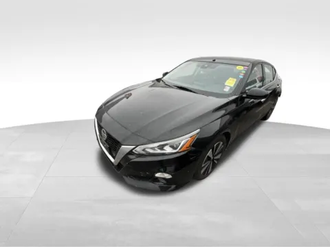 More photos of 2019 Nissan Altima 2.5 SL at Gregg Young Chevrolet of Omaha, NE