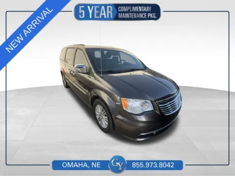Unknown 2015 Chrysler Town & Country Touring-L for sale in Omaha, NE