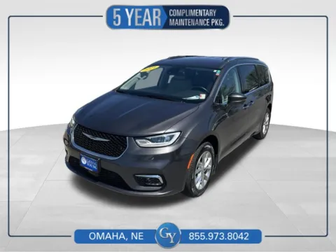 Gray 2021 Chrysler Pacifica Touring L for sale in Omaha, NE