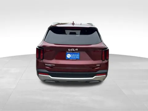 More photos of 2025 Kia Sorento S at Gregg Young Chevrolet of Omaha, NE