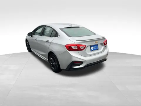 More photos of 2017 Chevrolet Cruze LT at Gregg Young Chevrolet of Omaha, NE
