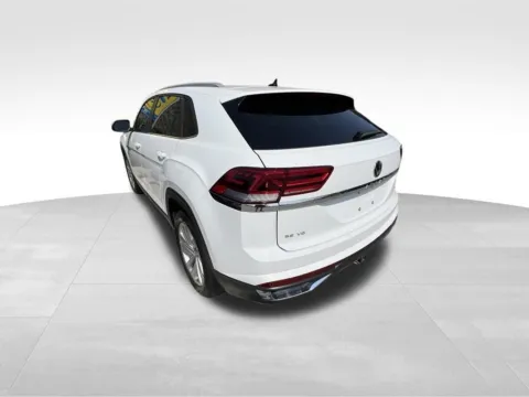 More photos of 2021 Volkswagen Atlas Cross Sport 3.6L V6 SE w/Technology at Gregg Young Chevrolet of Omaha, NE