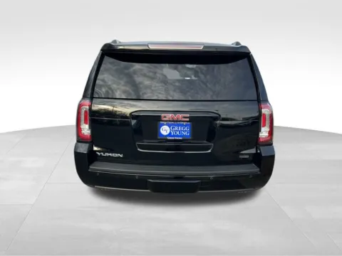 More photos of 2017 GMC Yukon SLT at Gregg Young Chevrolet - Omaha, NE