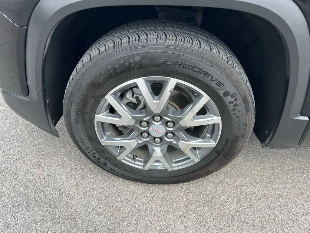 2023 Gmc Acadia SLT photo 4