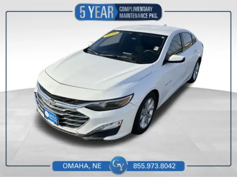 White 2019 Chevrolet Malibu LT for sale in Omaha, NE