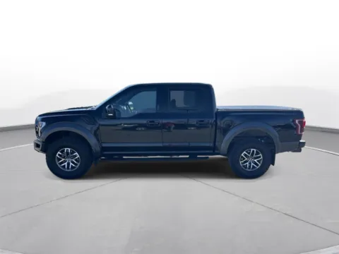 Photos of 2018 Ford F-150 Raptor for sale in Omaha, NE at Gregg Young Chevrolet - Omaha