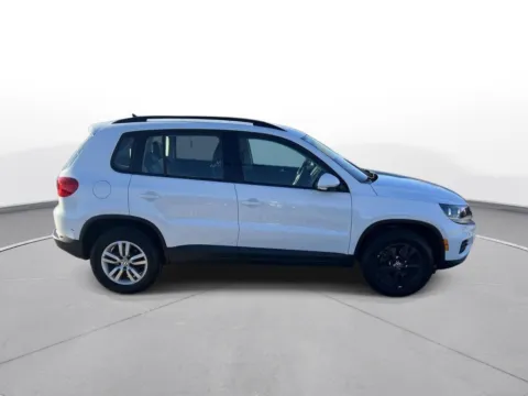 More photos of 2017 Volkswagen Tiguan Limited at Gregg Young Chevrolet - Omaha, NE