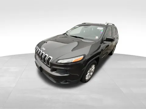 More photos of 2015 Jeep Cherokee Latitude at Gregg Young Chevrolet of Omaha, NE