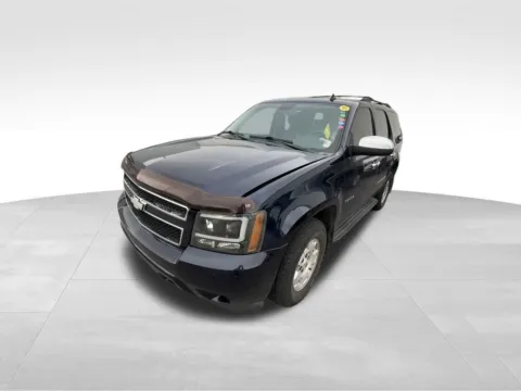 More photos of 2009 Chevrolet Tahoe LT at Gregg Young Chevrolet of Omaha, NE