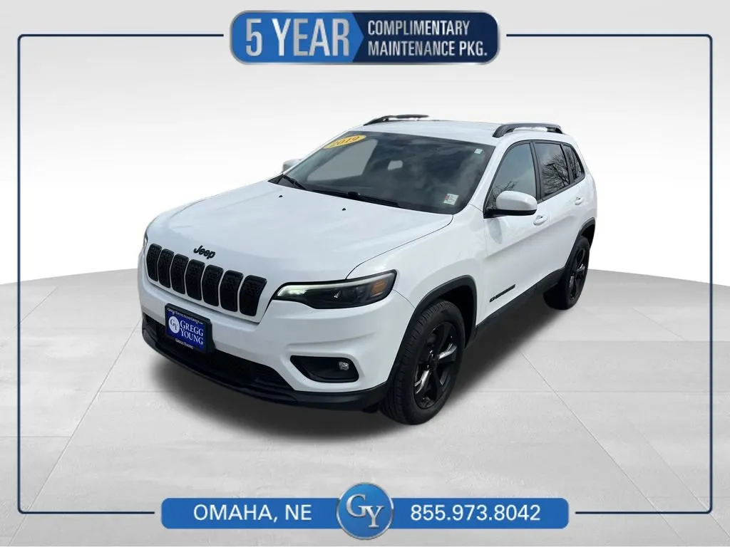 White 2019 Jeep Cherokee Altitude for sale in Omaha, NE