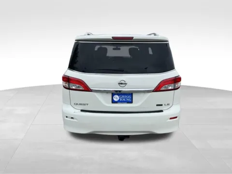 More photos of 2011 Nissan Quest 3.5 LE at Gregg Young Chevrolet of Omaha, NE