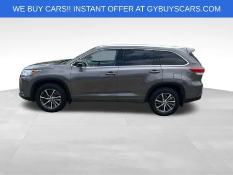 Another view of 2017 Toyota Highlander XLE for sale in Omaha, NE at Gregg Young Chevrolet of Omaha