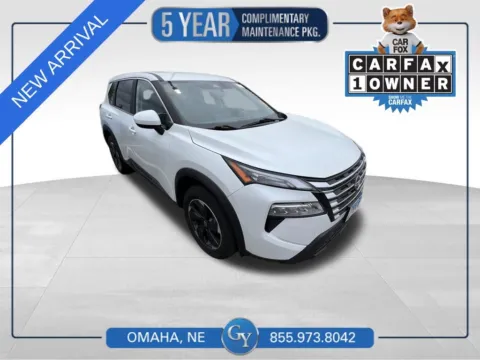 White 2024 Nissan Rogue SV for sale in Omaha, NE