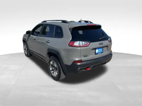 More photos of 2019 Jeep Cherokee Trailhawk at Gregg Young Chevrolet of Omaha, NE