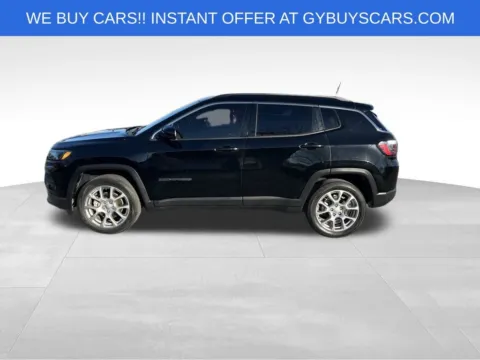 Another view of 2022 Jeep Compass Latitude Lux for sale in Omaha, NE at Gregg Young Chevrolet - Omaha