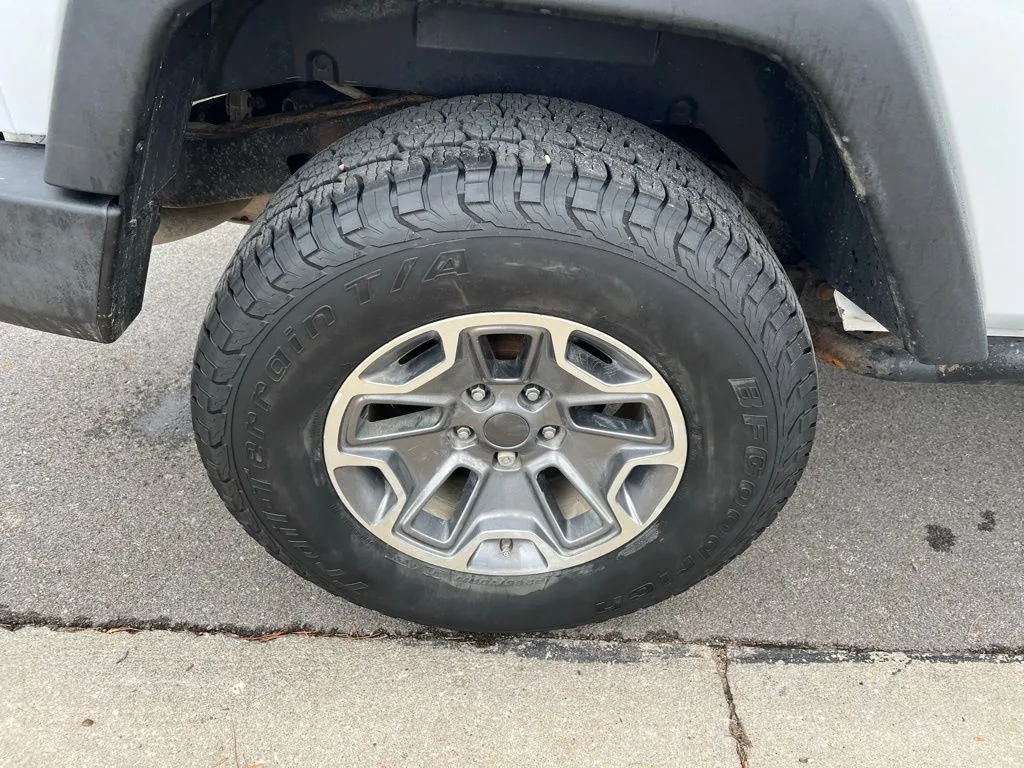 2015 Jeep Wrangler Sport photo 4