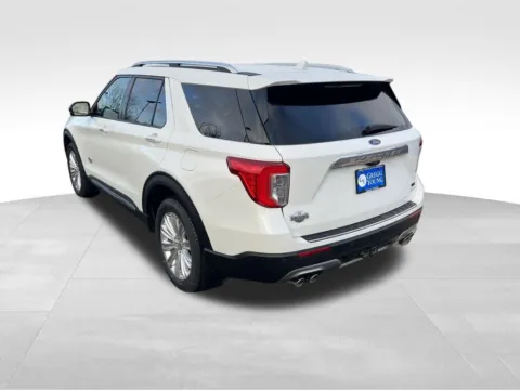 More photos of 2023 Ford Explorer King Ranch at Gregg Young Chevrolet - Omaha, NE
