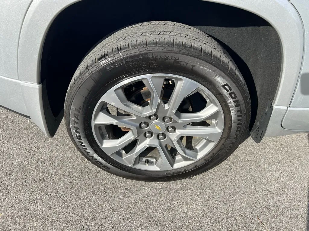 2020 Chevrolet Traverse Premier photo 4