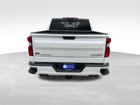 More photos of 2022 Chevrolet Silverado 1500 High Country at Gregg Young Chevrolet - Omaha, NE