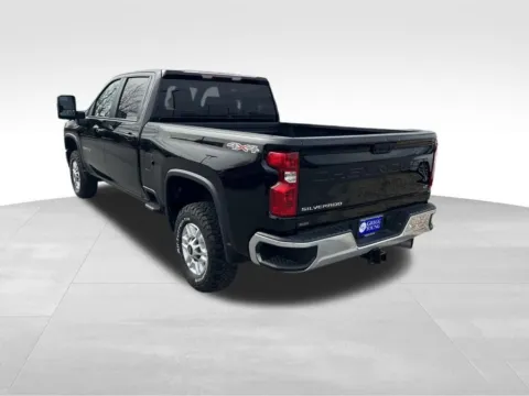More photos of 2024 Chevrolet Silverado 2500HD LT at Gregg Young Chevrolet of Omaha, NE