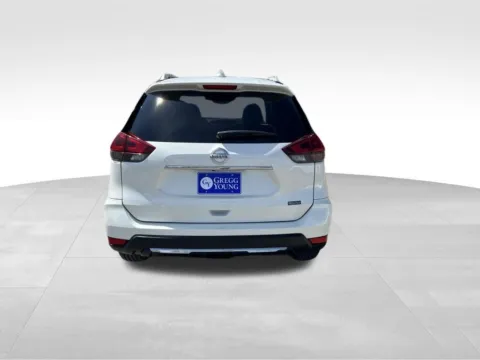 More photos of 2020 Nissan Rogue at Gregg Young Chevrolet of Omaha, NE