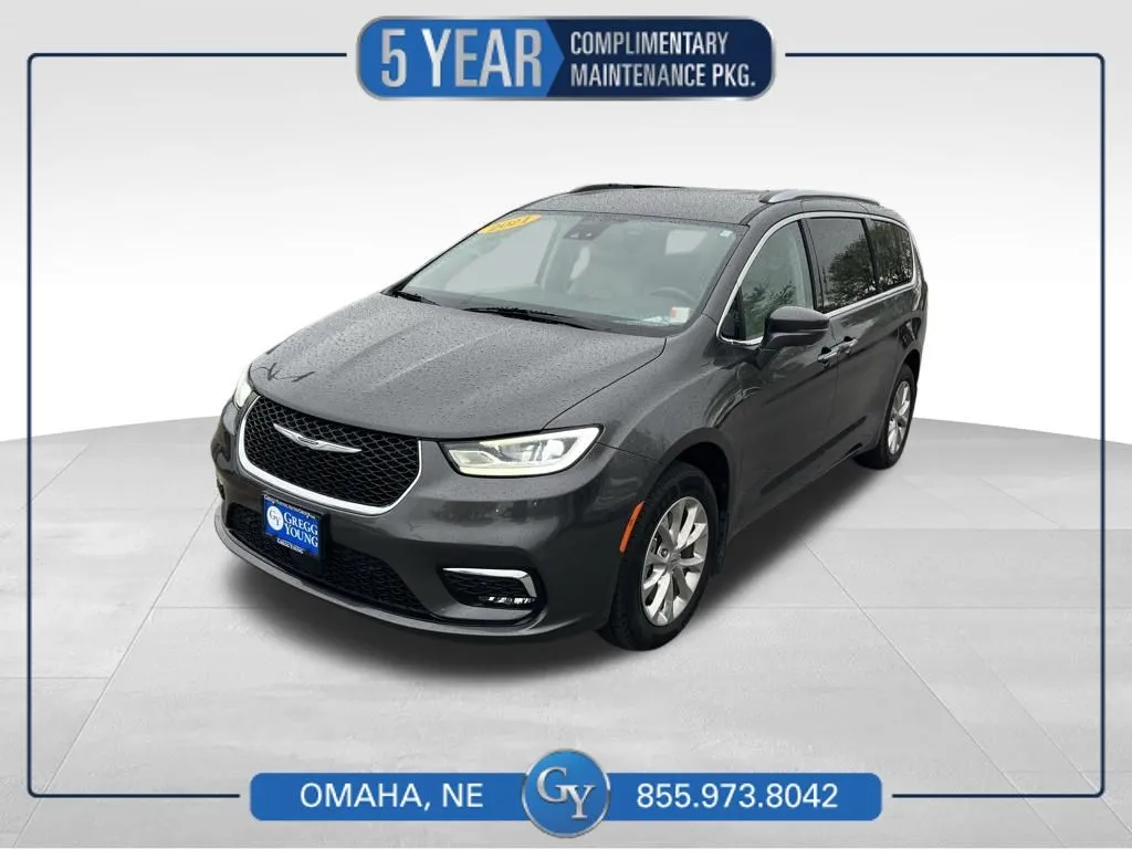 Unknown 2021 Chrysler Pacifica Touring L for sale in Omaha, NE