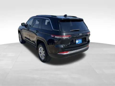 More photos of 2023 Jeep Grand Cherokee Limited at Gregg Young Chevrolet of Omaha, NE