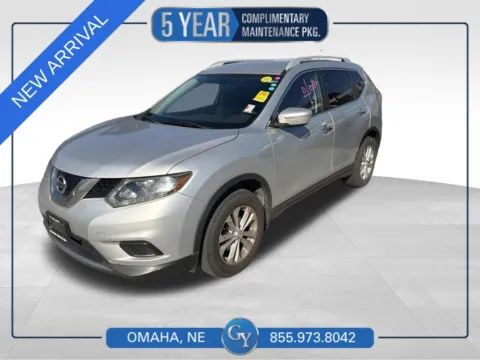 Silver 2014 Nissan Rogue SV for sale in Omaha, NE