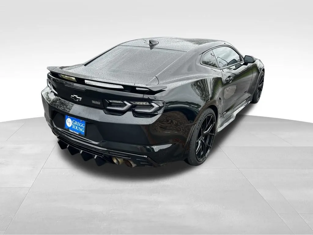 2019 Chevrolet Camaro SS photo 3