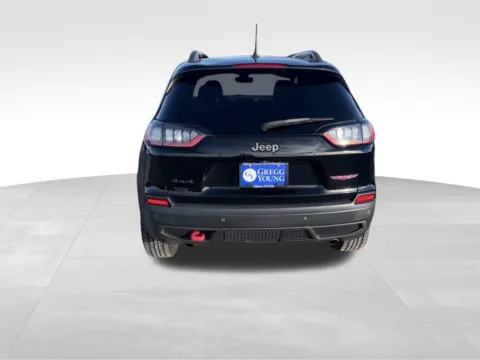 More photos of 2019 Jeep Cherokee Trailhawk at Gregg Young Atlantic, IA