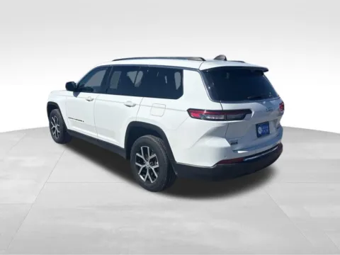 More photos of 2023 Jeep Grand Cherokee L Limited at Gregg Young Atlantic, IA