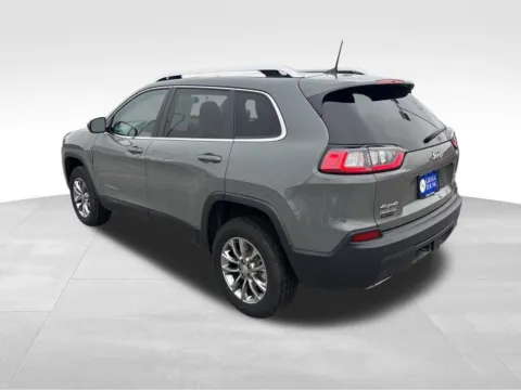 More photos of 2021 Jeep Cherokee Latitude Lux at Gregg Young Atlantic, IA