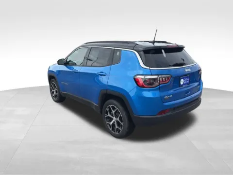 More photos of 2024 Jeep Compass Limited at Gregg Young Atlantic, IA