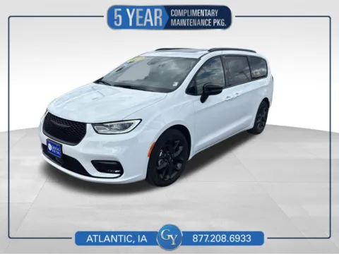 White 2025 Chrysler Pacifica Limited for sale in Atlantic, IA