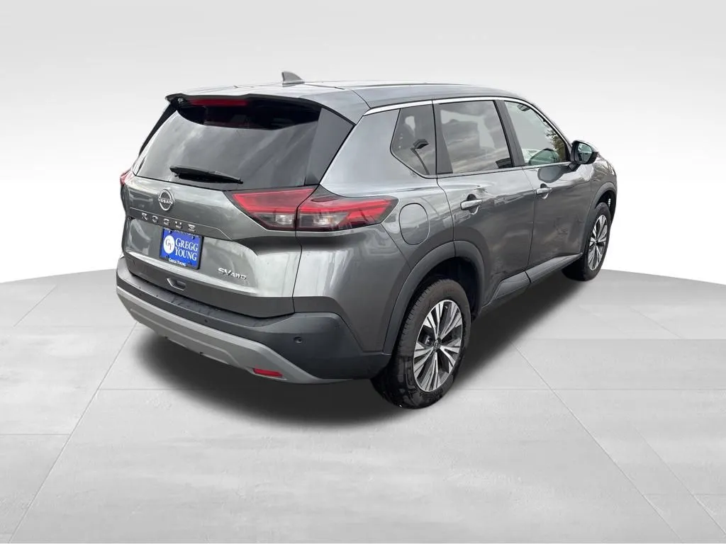 2023 Nissan Rogue SV photo 3