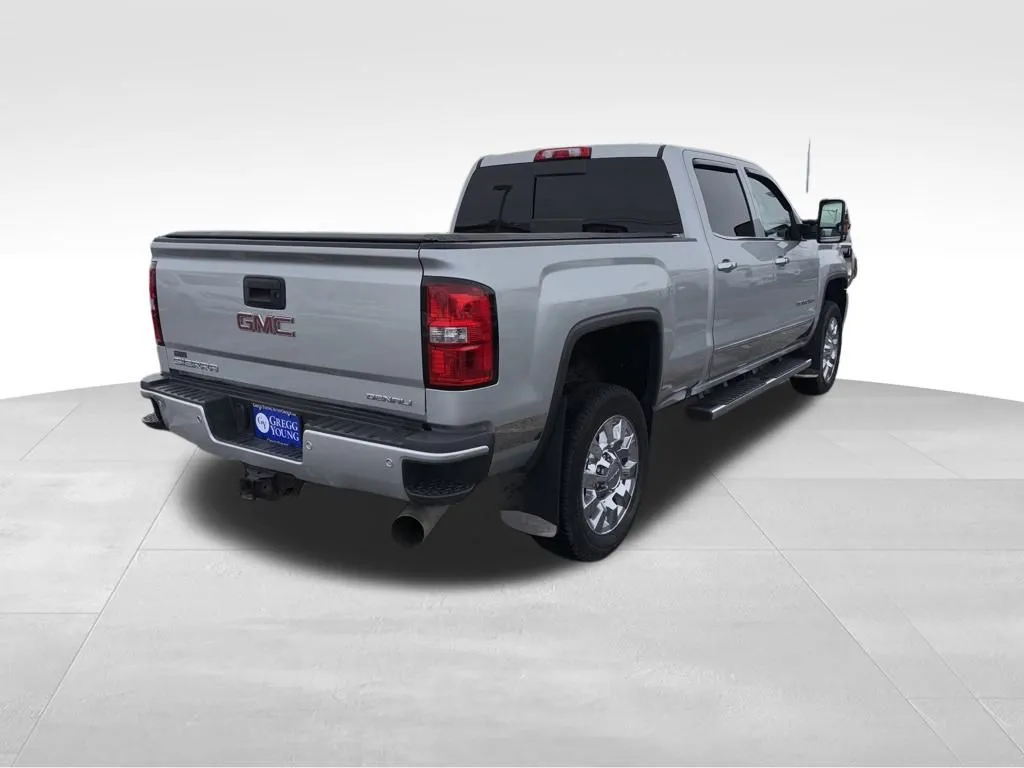 2019 Gmc Sierra 2500 HD Denali photo 3
