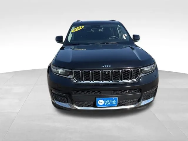 2022 Jeep Grand Cherokee Limited photo 3