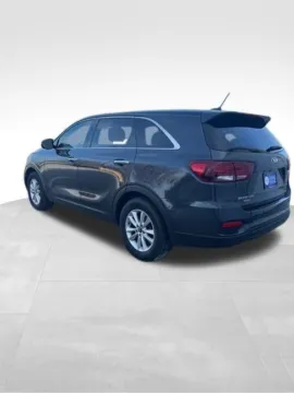 More photos of 2019 Kia Sorento LX at Gregg Young Buick GMC Indianola, IA