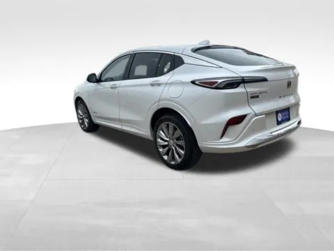 More photos of 2025 Buick Envista Avenir at Gregg Young Buick GMC Indianola, IA