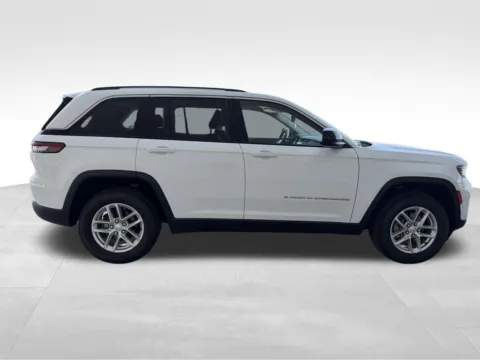 More photos of 2023 Jeep Grand Cherokee Laredo at Gregg Young Buick GMC Indianola, IA