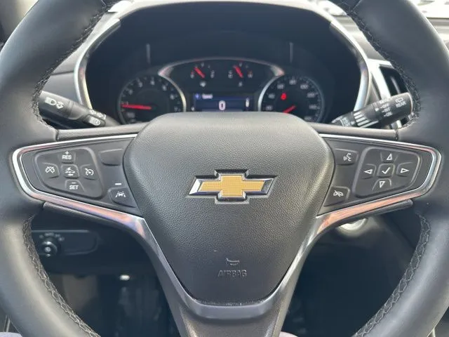 2024 Chevrolet Equinox LT photo 3