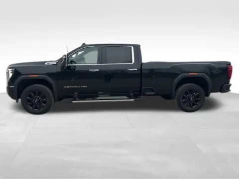 More photos of 2024 GMC Sierra 2500HD Denali at Gregg Young Buick GMC Indianola, IA