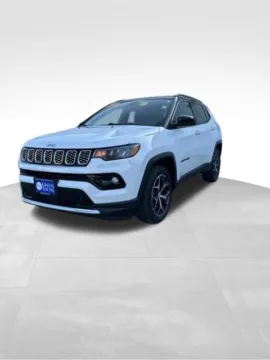 Another view of 2024 Jeep Compass Limited for sale in Indianola, IA at Gregg Young Buick GMC Indianola