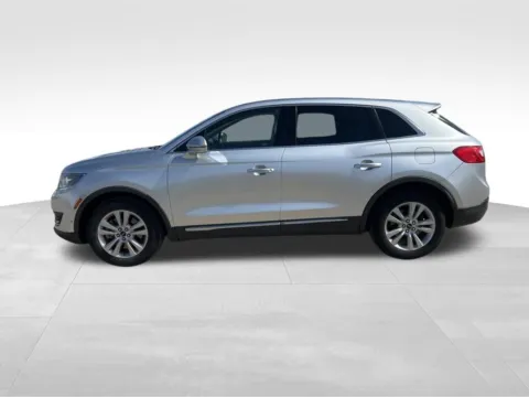 Another view of 2016 Lincoln MKX Reserve for sale in Indianola, IA at Gregg Young Buick GMC Indianola