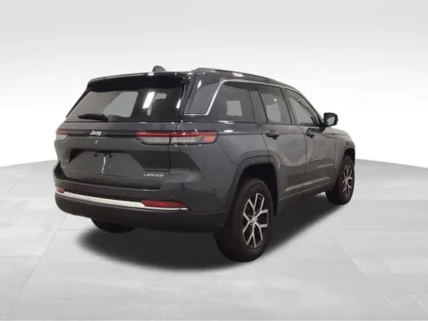 More photos of 2025 Jeep Grand Cherokee Limited at Gregg Young Buick GMC Indianola, IA
