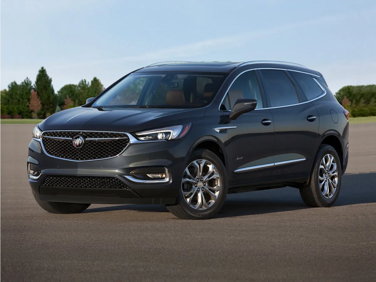 Black 2021 Buick Enclave Avenir for sale in Indianola, IA